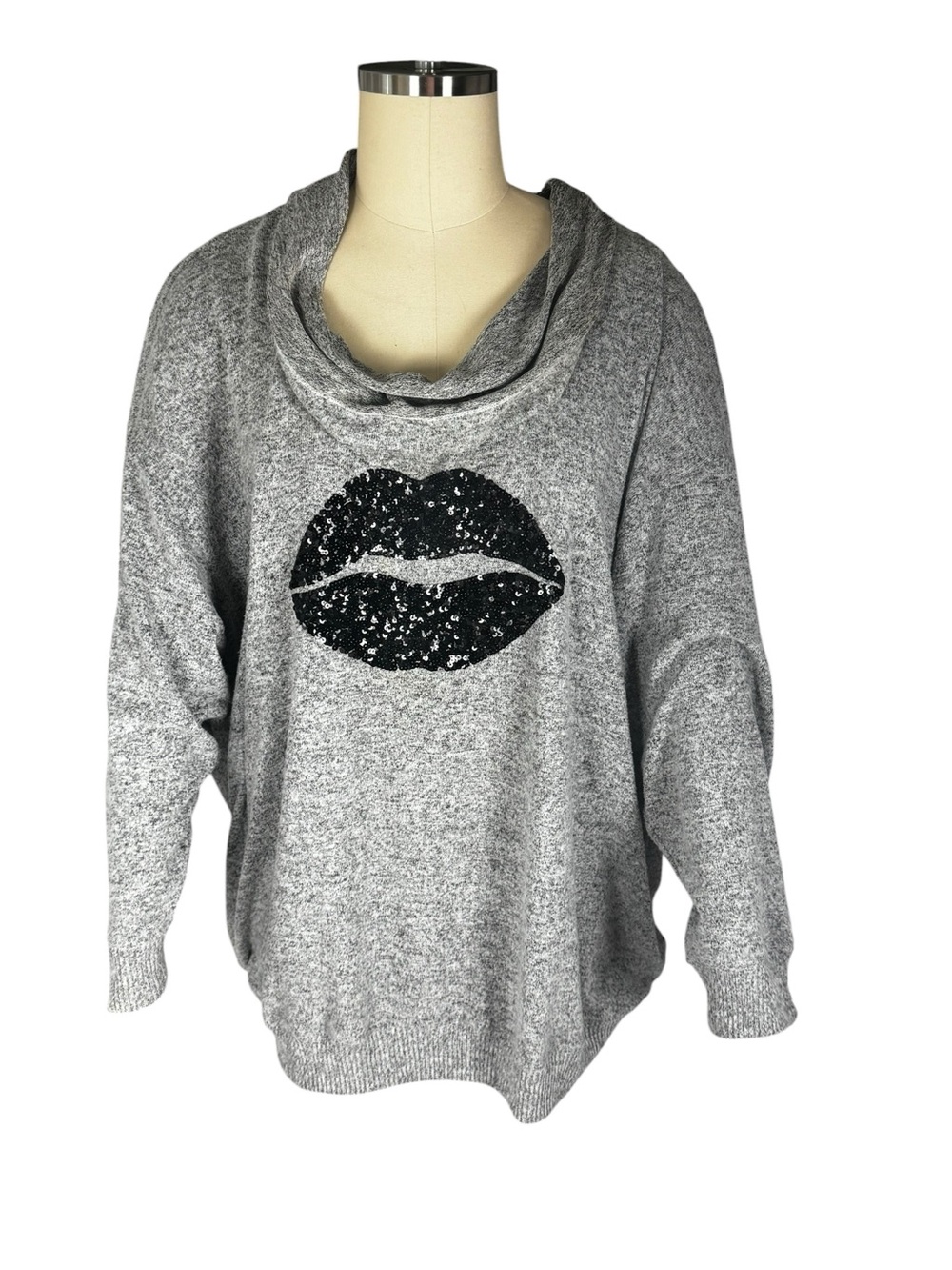 ⁠TORRID Super Soft Plush Cowl Neck Sweater 4 4X Heather Gray Black Sequin Lips